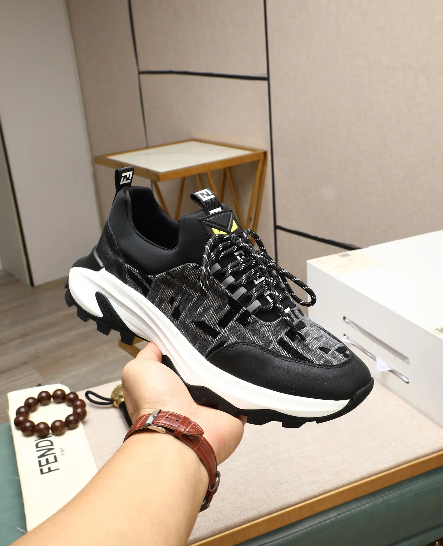 Men's shoes 💰460🕷🕷[FENDI] Fendi fashionable casual men's shoes 🇨🇳Original official website 1:1 model opening, new models are available first 💯Not high-profile but avant-garde, simple About low-key and fashionable, super versatile style 🌿 Made of original cowhide ➕ Pigskin lining 🎋 The version is comfortable on the feet, so rigorous for any small place, and the workmanship is first-class 🍍38-44 Large quantities in stock